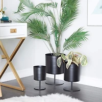 The Novogratz Black Modern Planter, Set of 3" 14", 12", 10"