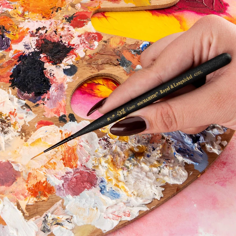 Royal & Langnickel® Mini Majestic™ Short Handle Liner Brush, Size 20/0