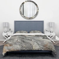 Designart 'Fire and Ice Minerals V' Geometric Bedding Set