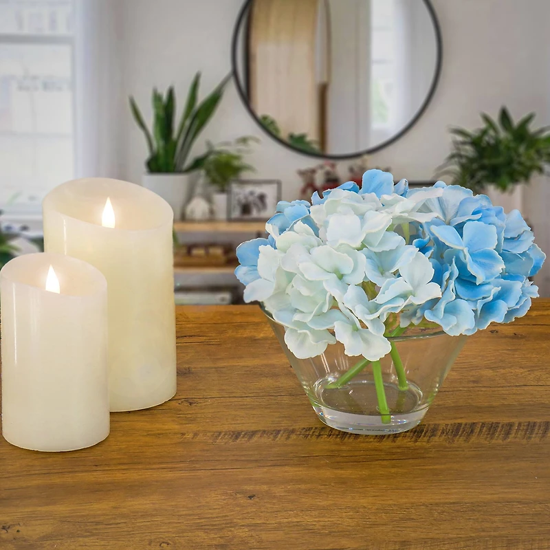8" Hydrangea in Glass Vase