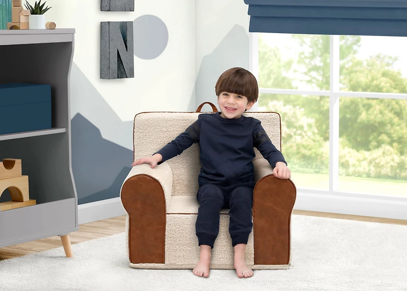 Deluxe Cozee Sherpa Chair With Brown Leather