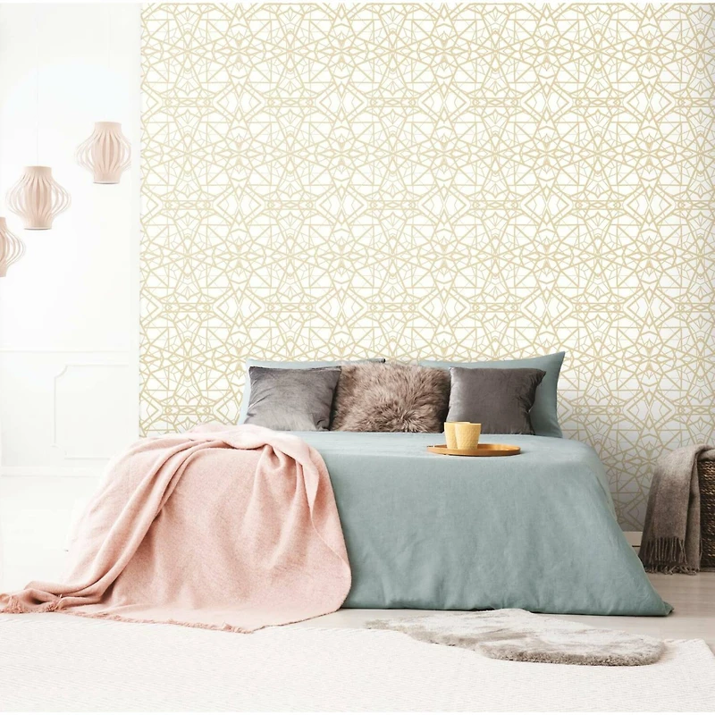 RoomMates White & Gold Shatter Geometric Peel & Stick Wallpaper