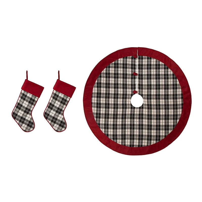 Glitzhome® Black & White Plaid Stockings & Tree Skirt Set