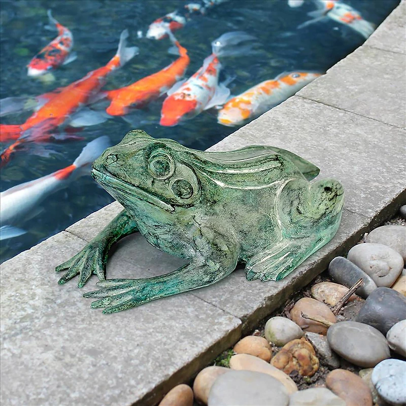 Design Toscano Cast Bronze Small Bull Frog Garden Statue