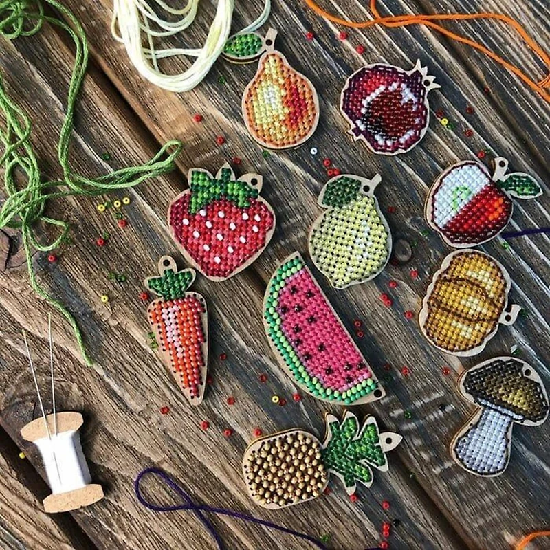 Wonderland Crafts Fruits & Vegetables Embroidery Blanks Set