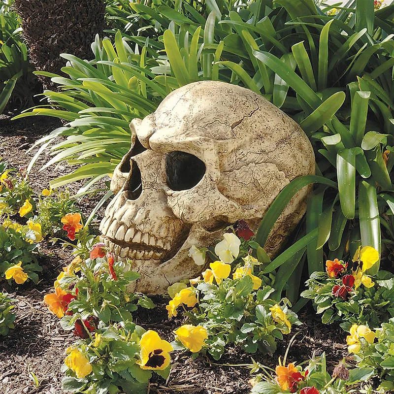 Design Toscano Sinister Simon Giant Skull Sculpture