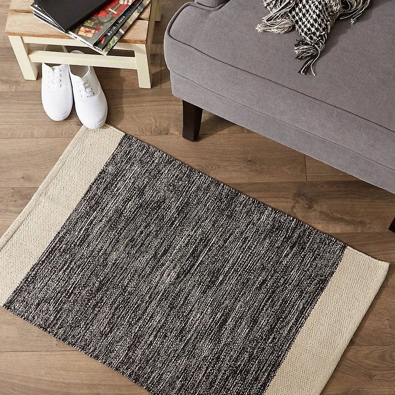DII® Variegated Border Hand-Loomed Rug