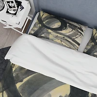 Designart 'Minimalistic Roller IV' Geometric Bedding Set