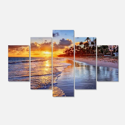 Designart - Beach Side Resort With Palm Trees - Yellow - Seashore Canvas Art Print