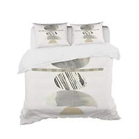 Designart 'Geometric Balance Neutral I' Geometric Bedding Set