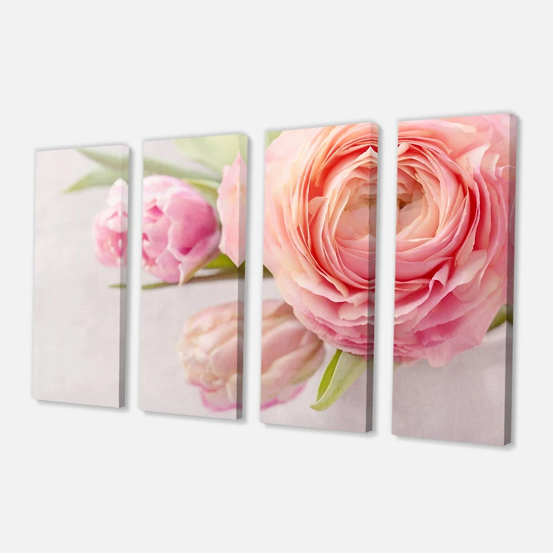 Designart - Full Bloom and Blooming Flowers