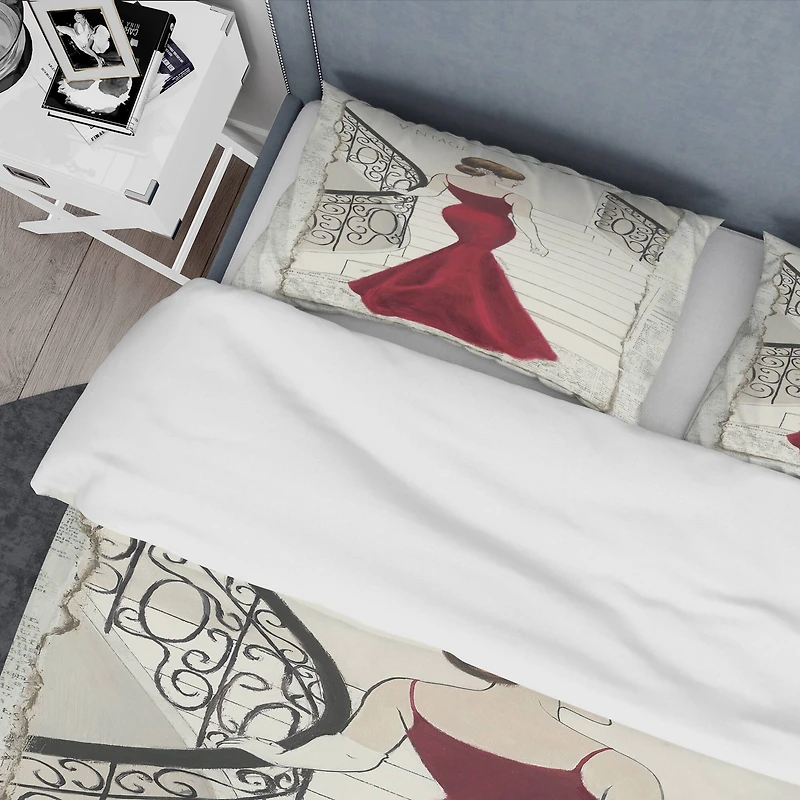 Designart 'Elegance Glam Paris Diva III' Glam Bedding Set