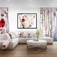 Designart - Woman's Fashion and Floral Design