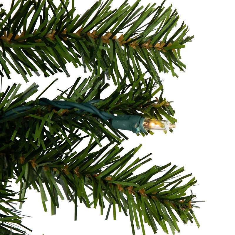 30" Pre-Lit Canadian Pine Artificial Christmas Wreath