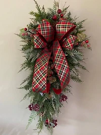 48" Unlit Canadian Pine Christmas Teardrop Swag