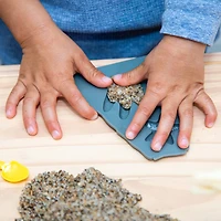 Educational Insights GeoSafari Jr. Dino Discovery Dig T-Rex