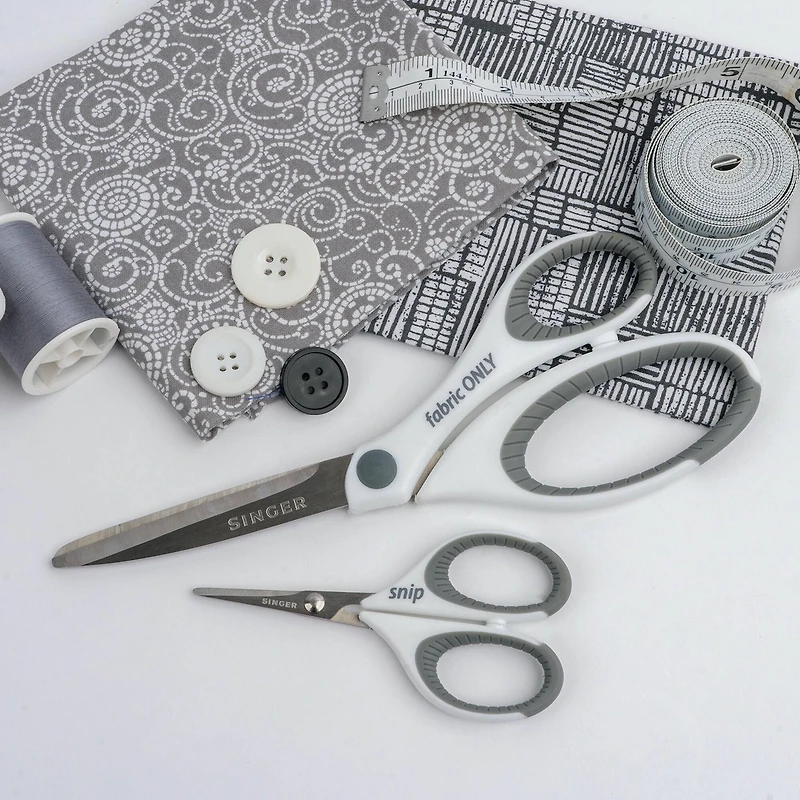 SINGER® Fabric & Mini Detail Sewing Scissors Set