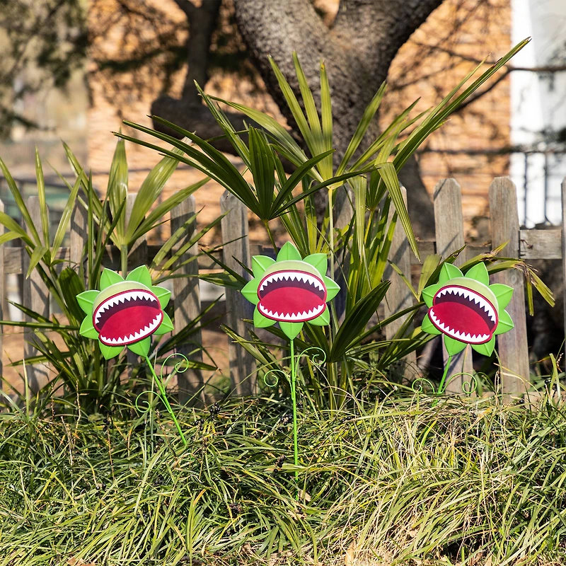 Glitzhome® 24"H Halloween Metal Chomper Yard Stake Set