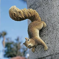 Design Toscano 8" Simone the Squirrel Hanging Sculpture
