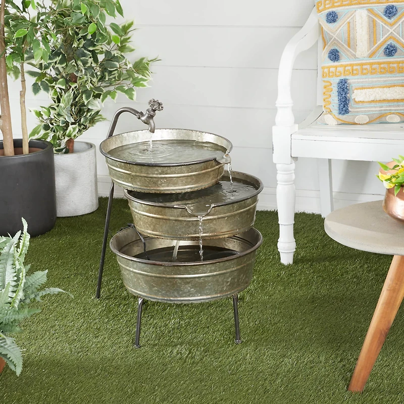 Grey Iron Farmhouse Fountain, 26" x 30" x 21"