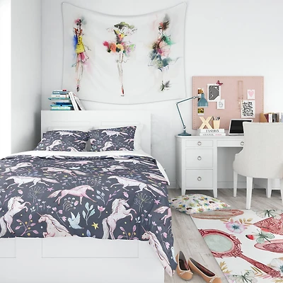 Designart 'Watercolor Unicorn Pattern' Modern Teen Bedding Set