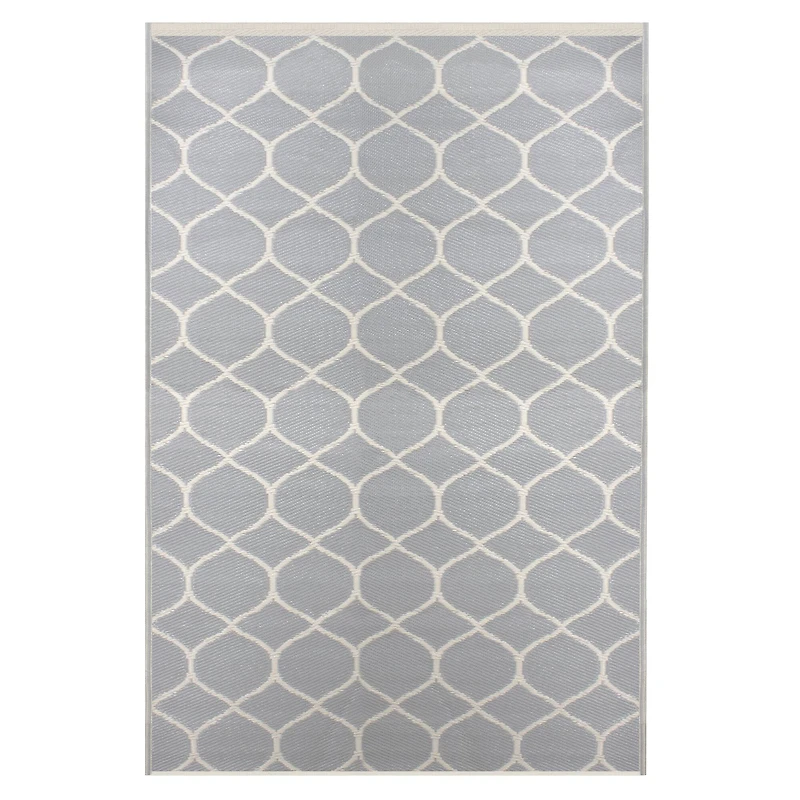 Gray & Beige Honeycomb Pattern Rectangular Outdoor Area Rug, 4ft. x 6ft.
