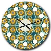 Designart 'Retro Circular Pattern I Mid-Century Modern Wall Clock