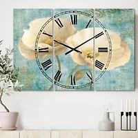 Designart Bouquet Poppies On Paisley II 3 Farmhouse Panel Wall Clock