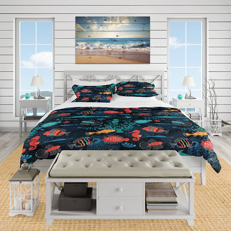Designart 'Marine Life' Modern & Contemporary Bedding Set