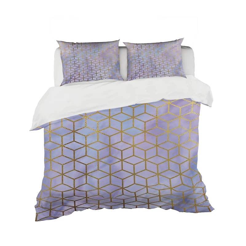Designart 'Geometric Cubes in Gold and Purple' Modern & Contemporary Bedding Set
