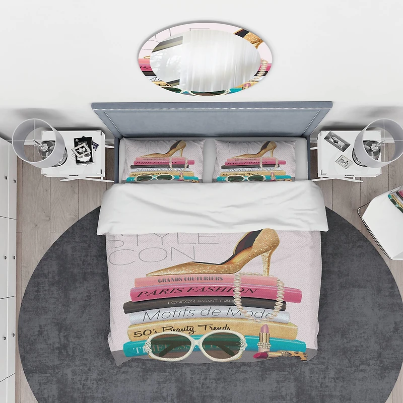 Designart 'Paris Glamourous Gold Style IV' Teenage Bedding Set
