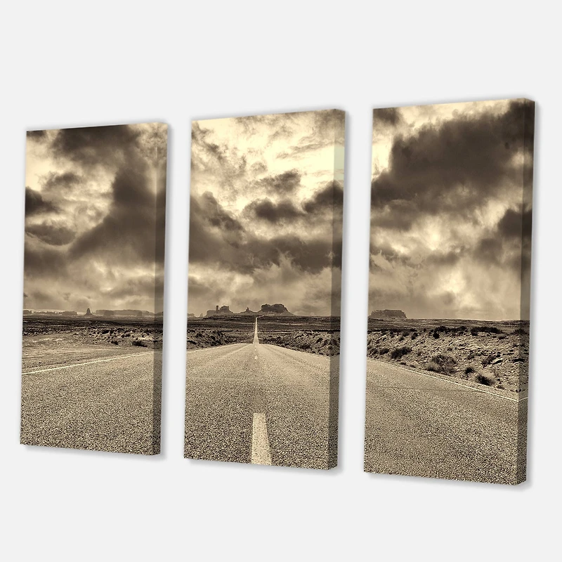 Designart - The Road To Monument Valley