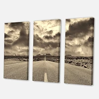 Designart - The Road To Monument Valley