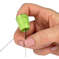 SINGER® Metallic Small & Medium Slip-Stop Thimble Set