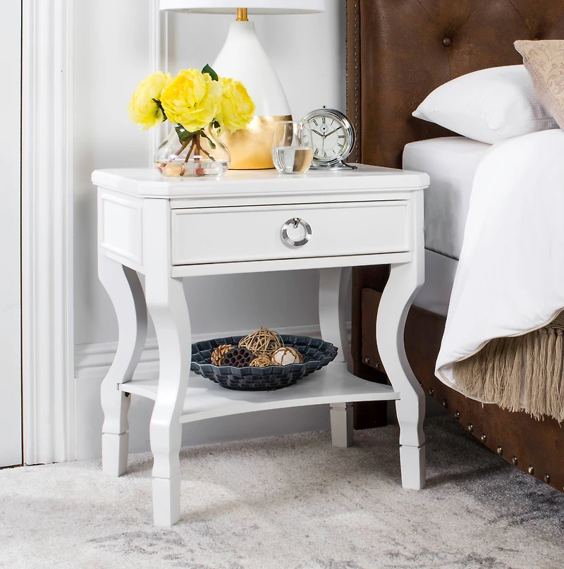 Alaia Side Table in White