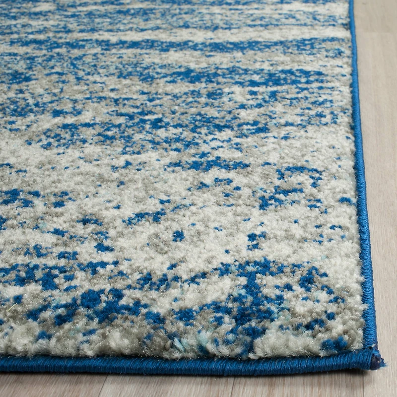 Evoke Transitional Breeze 4' X 6' Area Rug