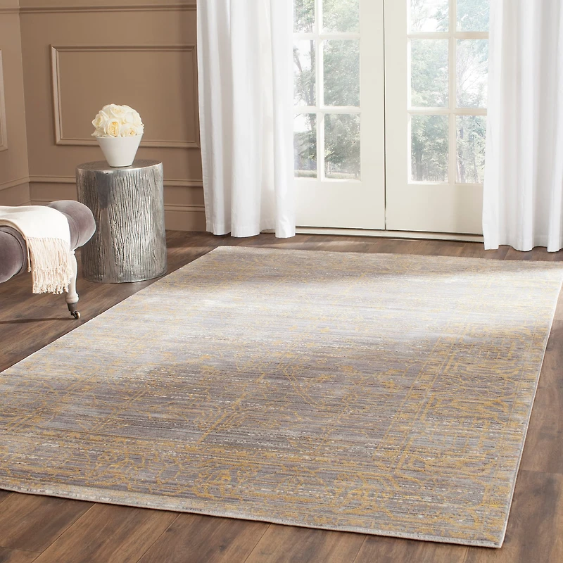 Valencia Distressed 4' X 6' Area Rug