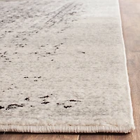 Evoke Point Medallion 4' X 6' Area Rug