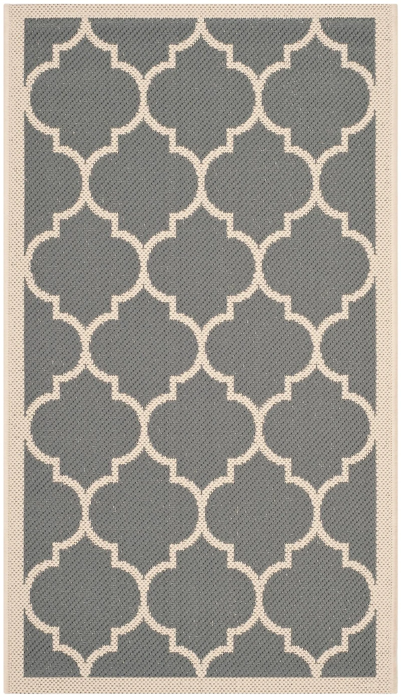 Courtyard Quatrefoil 2'-7" X 5' Area Rug
