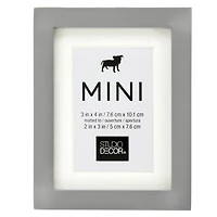 Mini Frame With Mat by Studio Décor