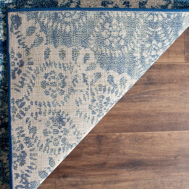Evoke Cool Medallion 3' X 5' Area Rug