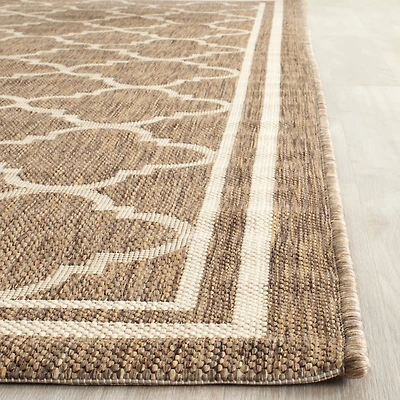 Courtyard Quatre Border 4' X 5'-7" Area Rug