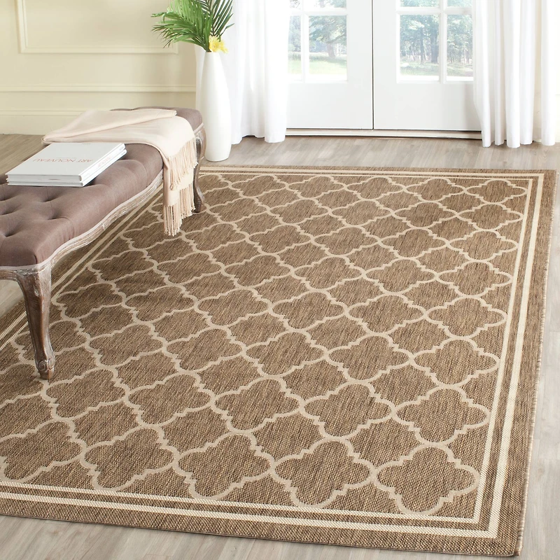Courtyard Quatre Border 5'-3" X 7'-7" Area Rug