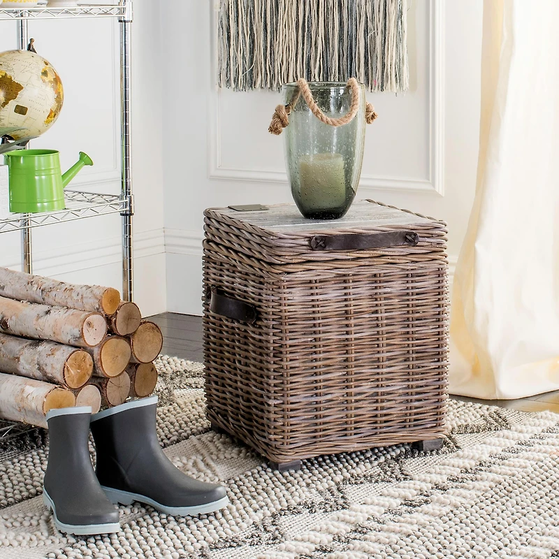 19.5" Merlie Trunk in White