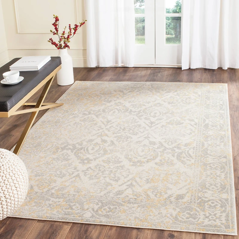 Evoke Diamond Floral 4' X 6' Area Rug