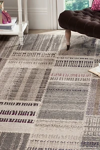 Monaco Block Transitional 4' X 5'-7" Area Rug