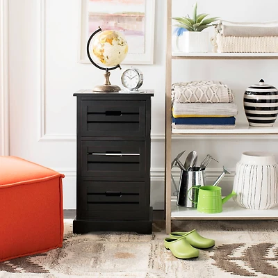 Samara Cabinet in Distressed