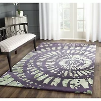 Safavieh Capri Collection Almira Geometric Area Rug