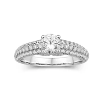 1 1/2 CT. T. W. Diamond Ring