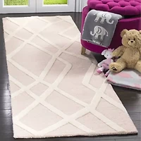 Safavieh Kids Collection Aubree Geometric Runner Rug